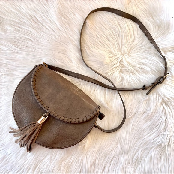 Anthropologie Handbags - Anthro Antik Kraft Faux Leather Tassel Boho Crossbody Saddle Bag